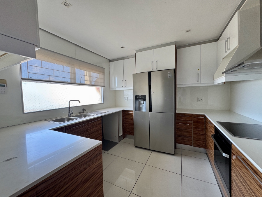 3 Bedroom Property for Sale in Claremont Western Cape